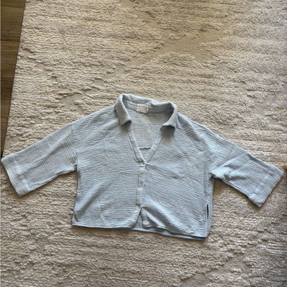 The Handloom Light Blue Gauze Button-Front Shirt (one size) - Picture 2 of 6